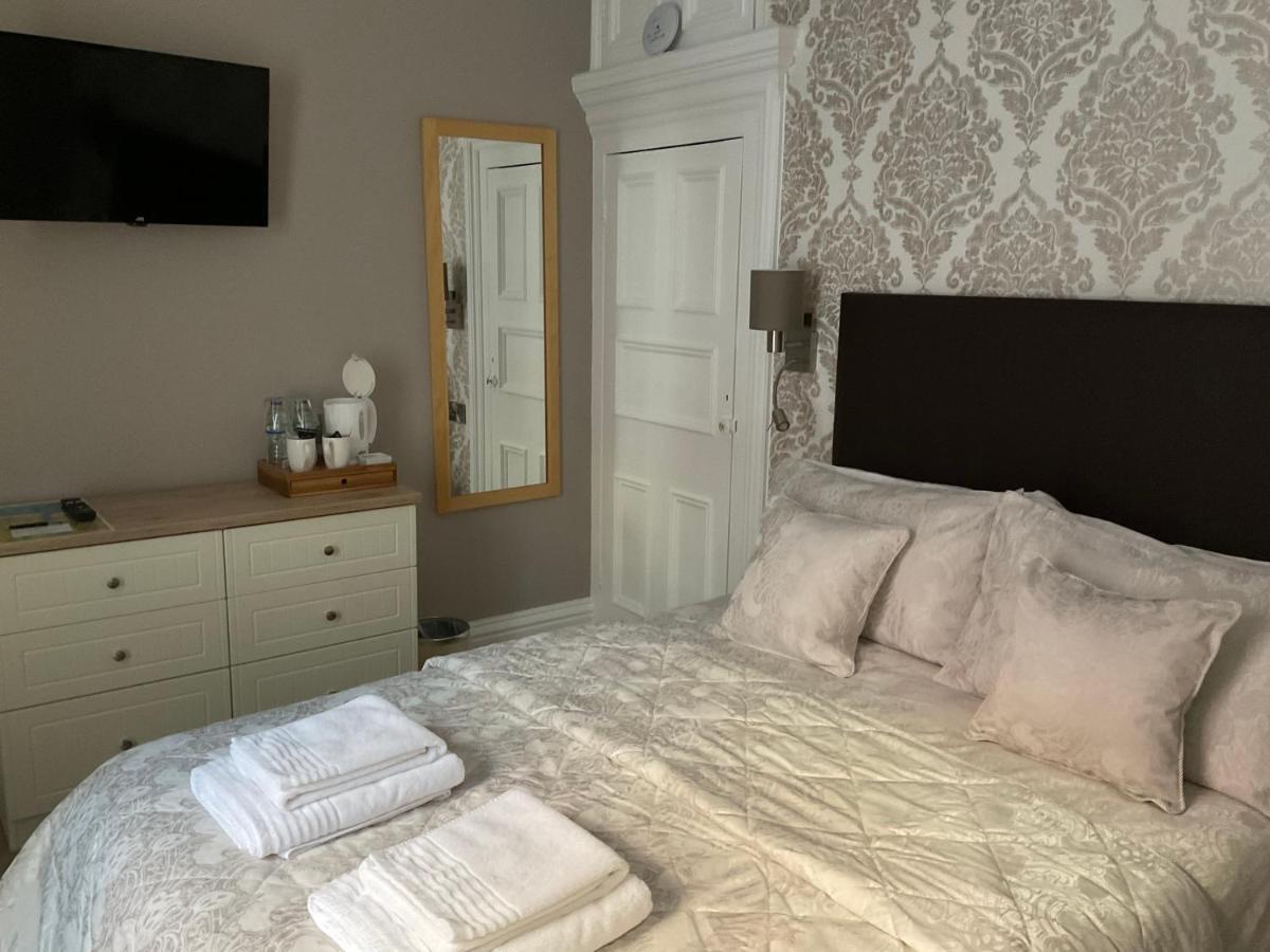 וויטבי Glenora Guest House מראה חיצוני תמונה
