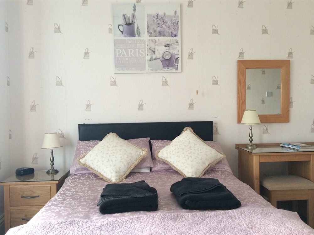 וויטבי Glenora Guest House מראה חיצוני תמונה